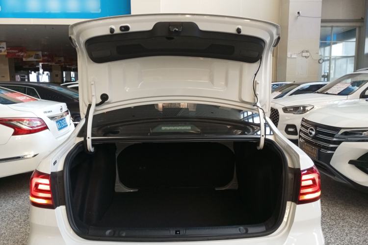 Used Volkswagen Lavida 2019 Lavida Start 1.5L Automatic Trendy Version China VI Standard Trunk
