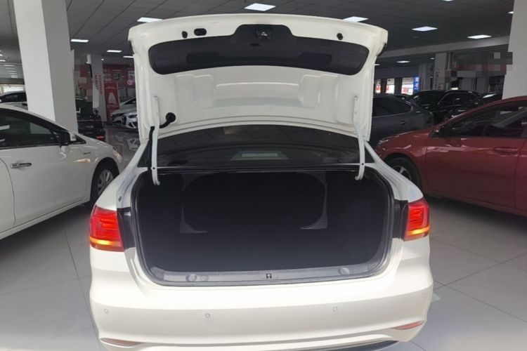 Used Volkswagen Lavida 2019 Lavida Start 1.5L Automatic Trendy Version China VI Standard Trunk