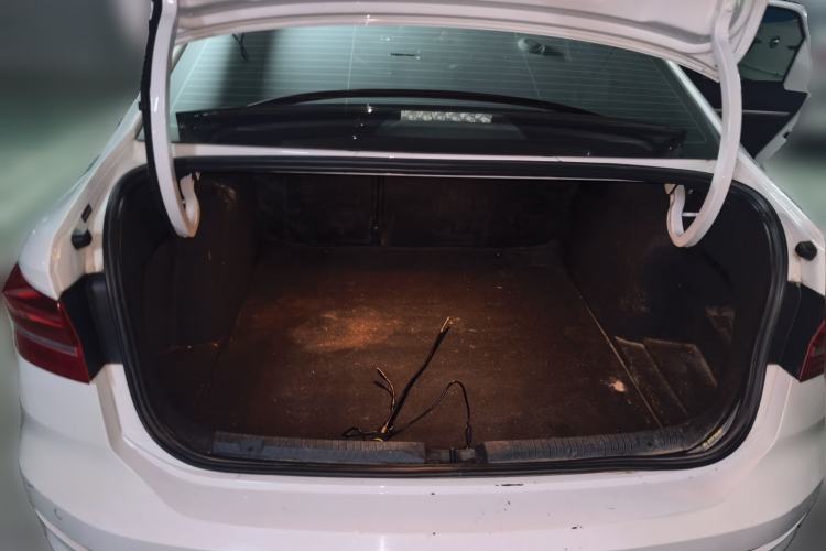 Used Volkswagen Lavida 2019 280TSI DSG Comfort Edition China VI standard Trunk