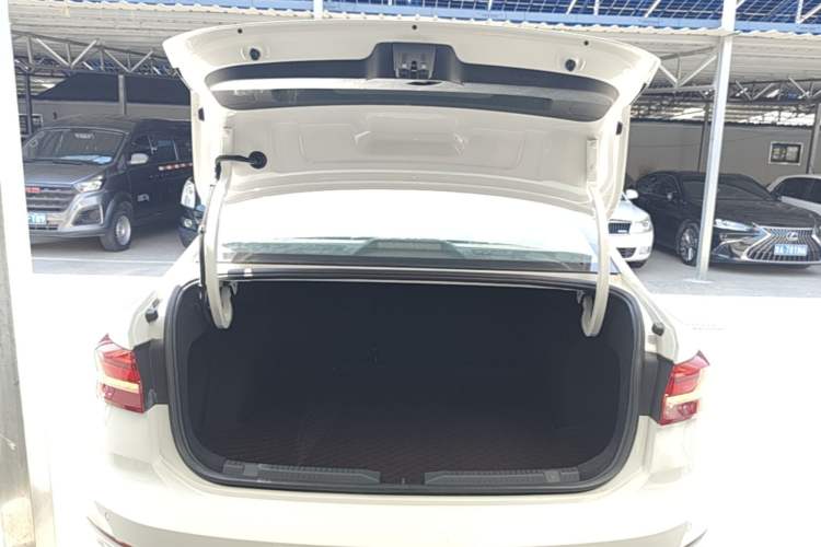 Used Volkswagen Lavida 2019 280TSI DSG Comfort Edition China VI standard Trunk