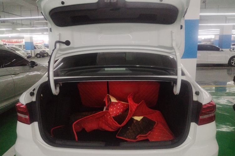 Used Volkswagen Lavida 2019 280TSI DSG Comfort Edition China VI standard Trunk