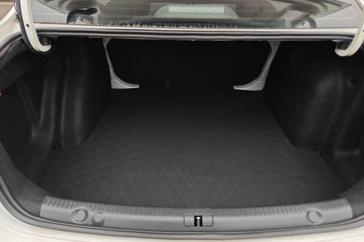 Used Volkswagen Lavida 2019 Lavida Start 1.5L Automatic Trendy Version China VI Standard Trunk
