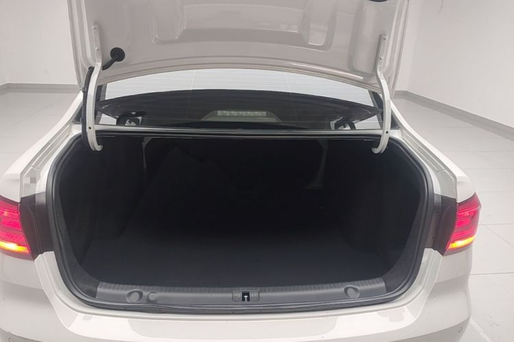 Used Volkswagen Lavida 2019 Lavida Start 1.5L Automatic Trendy Version China VI Standard Trunk