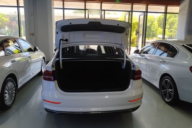 Used Volkswagen Lavida 2019 280TSI DSG Comfort Edition China VI standard Trunk
