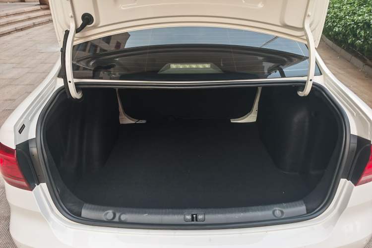 Used Volkswagen Lavida 2019 Lavida Start 1.5L Automatic Trendy Version China VI Standard Trunk