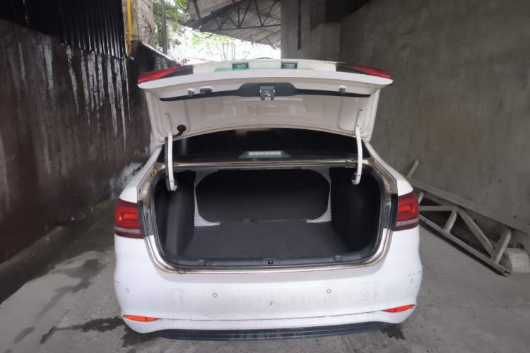 Used Volkswagen Lavida 2019 Lavida Start 1.5L Manual Fashion Edition China VI Standard Trunk