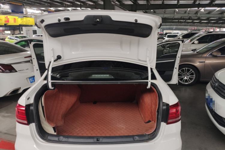 Used Volkswagen Lavida 2019 Lavida Start 1.5L Automatic Trendy Version China VI Standard Trunk