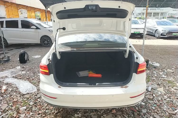 Used Volkswagen Lavida 2019 280TSI DSG Comfort Edition China VI standard Trunk