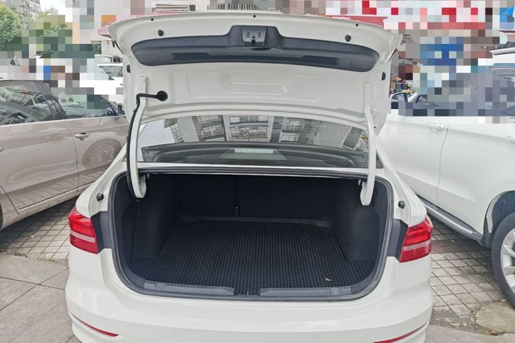 Used Volkswagen Lavida 2019 280TSI DSG Comfort Edition China VI standard Trunk
