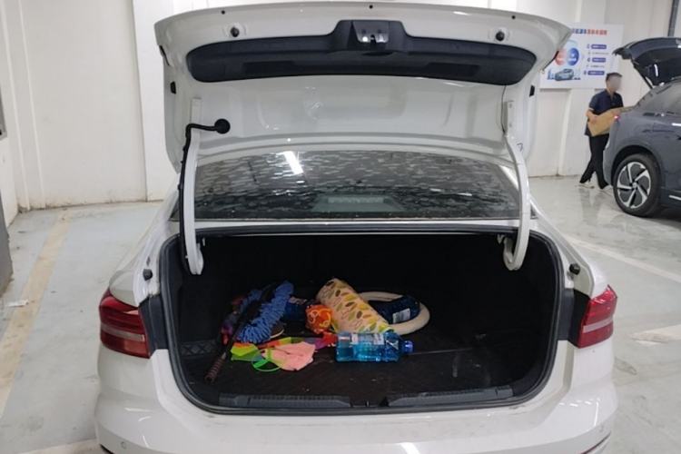 Used Volkswagen Lavida 2019 280TSI DSG Comfort Edition China VI standard Trunk