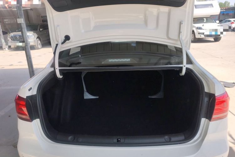 Used Volkswagen Lavida 2019 Lavida Start 1.5L Automatic Trendy Version China VI Standard Trunk
