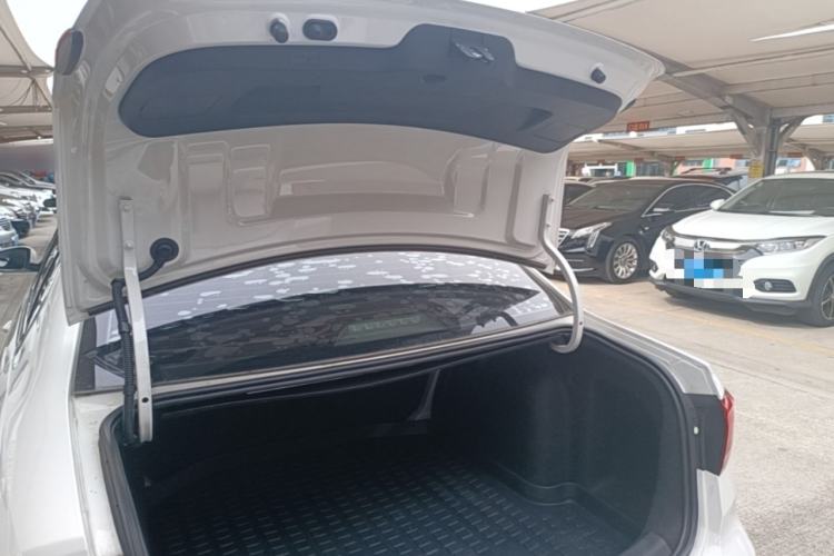 Used Volkswagen Lavida 2019 Lavida Start 1.5L Manual Fashion Edition China VI Standard Trunk