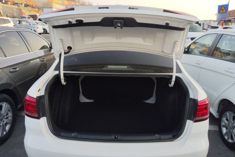 Used Volkswagen Lavida 2019 Lavida Start 1.5L Automatic Trendy Version China VI Standard Trunk