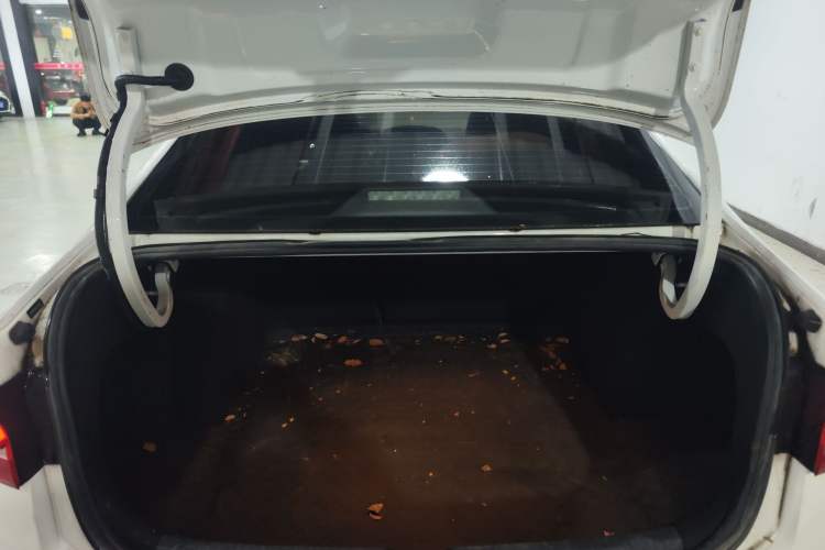 Used Volkswagen Lavida 2019 1.5L Automatic Comfort Edition China VI Standard Trunk