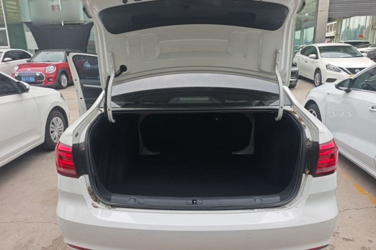 Used Volkswagen Lavida 2019 Lavida Start 1.5L Automatic Trendy Version China VI Standard Trunk