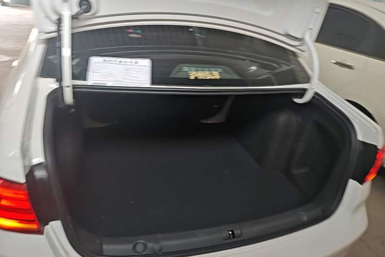 Used Volkswagen Lavida 2019 Lavida Start 1.5L Manual Fashion Edition China VI Standard Trunk