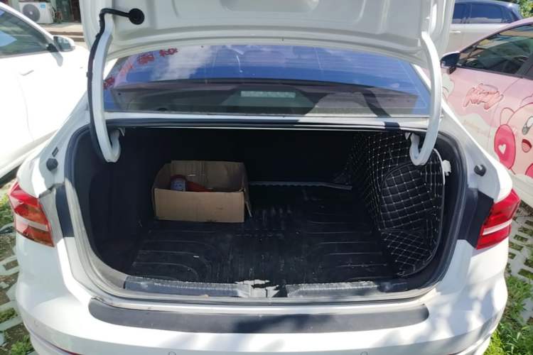 Used Volkswagen Lavida 2019 280TSI DSG Luxury Edition China VI Standard Trunk