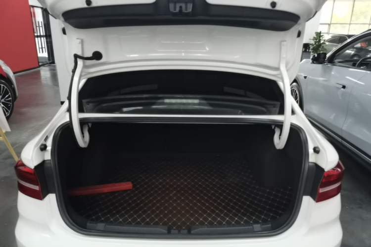 Used Volkswagen Lavida 2019 280TSI DSG Comfort Edition China VI standard Trunk