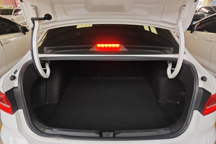 Used Volkswagen Lavida 2019 280TSI DSG Comfort Edition China VI standard Trunk