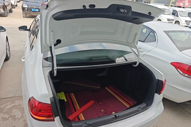 Used Volkswagen Lavida 2019 Lavida Start 1.5L Automatic Comfort Edition China VI Standard Trunk