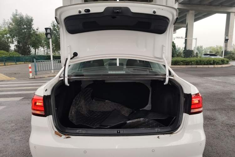 Used Volkswagen Lavida 2019 Lavida Start 1.5L Automatic Trendy Version China VI Standard Trunk