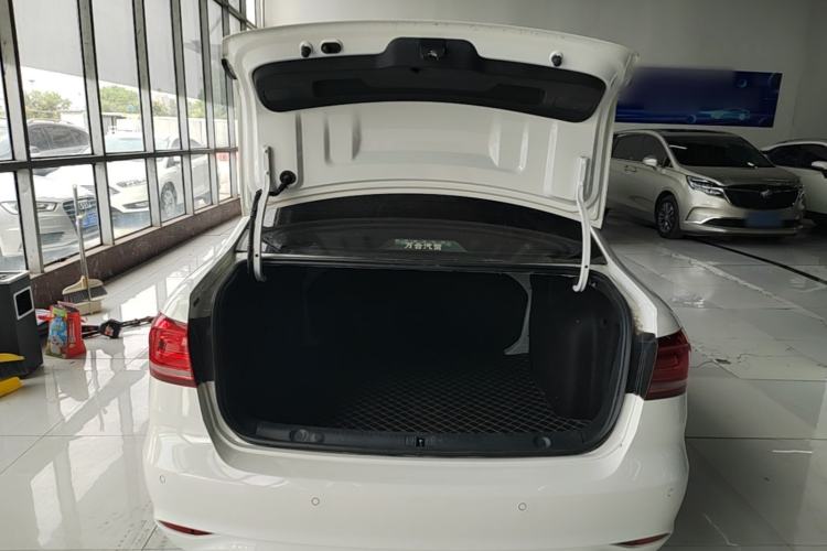 Used Volkswagen Lavida 2019 Lavida Start 1.5L Automatic Trendy Version China VI Standard Trunk