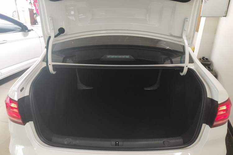 Used Volkswagen Lavida 2019 Lavida Start 1.5L Automatic Comfort Edition China VI Standard Trunk