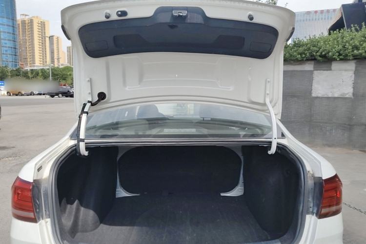 Used Volkswagen Lavida 2019 Lavida Start 1.5L Automatic Trendy Version China VI Standard Trunk