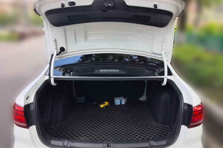 Used Volkswagen Lavida 2019 Lavida Start 1.5L Automatic Trendy Version China VI Standard Trunk