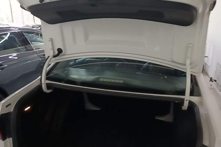 Used Volkswagen Lavida 2019 Lavida Start 1.5L Automatic Trendy Version China VI Standard Trunk