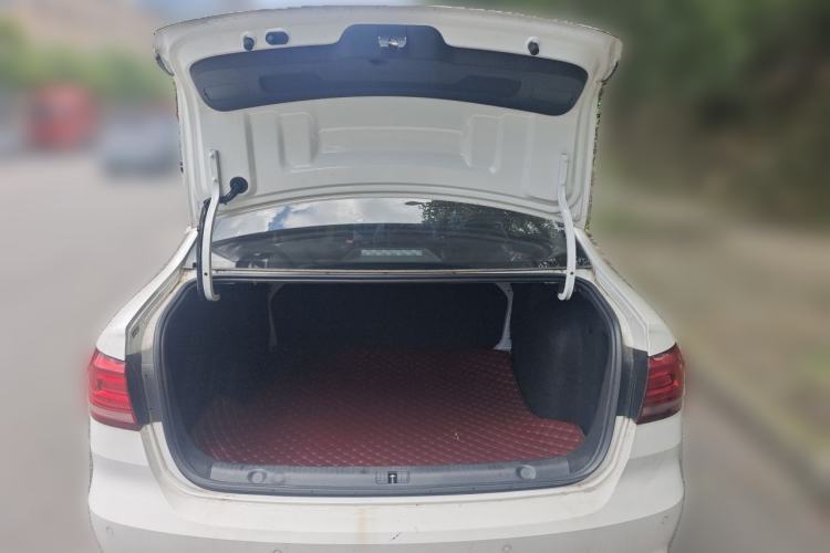 Used Volkswagen Lavida 2019 Lavida Start 1.5L Manual Fashion Edition China VI Standard Trunk