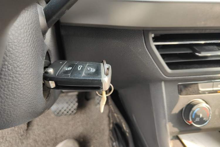 Used Volkswagen Lavida 2019 1.5L Automatic Fashion Edition China VI Vehicle Key