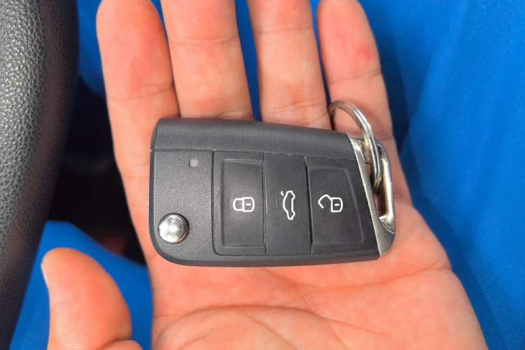 Used Volkswagen Lavida 2019 1.5L Automatic Comfort Edition China VI Standard Vehicle Key