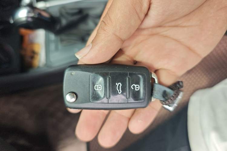 Used Volkswagen Lavida 2019 Lavida Start 1.5L Automatic Trendy Version China VI Standard Vehicle Key