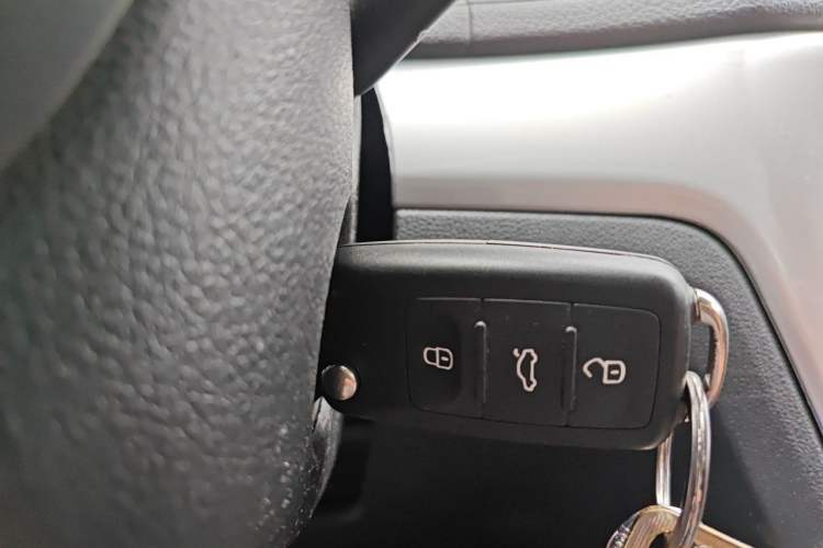 Used Volkswagen Lavida 2019 Lavida Start 1.5L Manual Fashion Edition China VI Standard Vehicle Key
