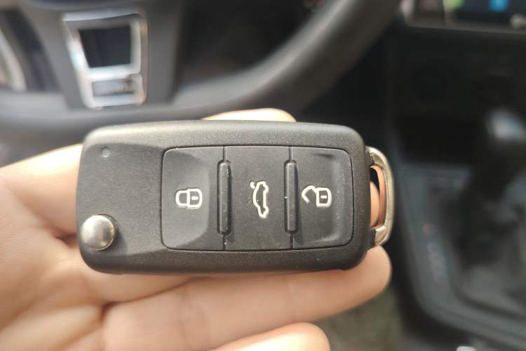 Used Volkswagen Lavida 2019 Lavida Start 1.5L Automatic Trendy Version China VI Standard Vehicle Key