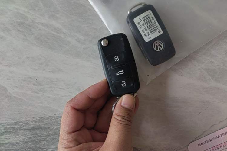 Used Volkswagen Lavida 2019 Lavida Start 1.5L Automatic Trendy Version China VI Standard Vehicle Key