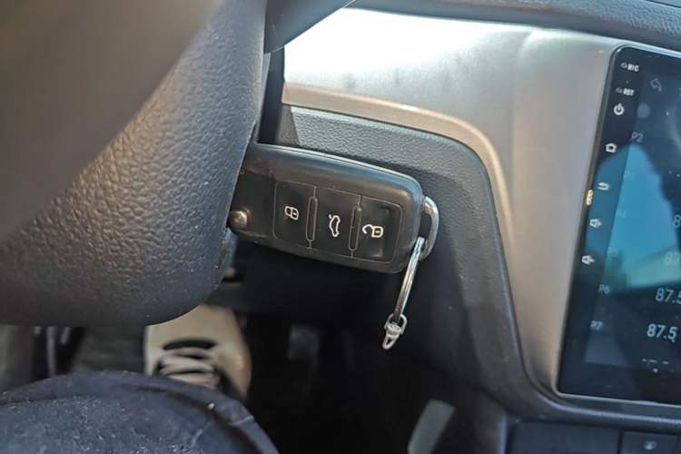 Used Volkswagen Lavida 2019 Lavida Start 1.5L Automatic Trendy Version China VI Standard Vehicle Key