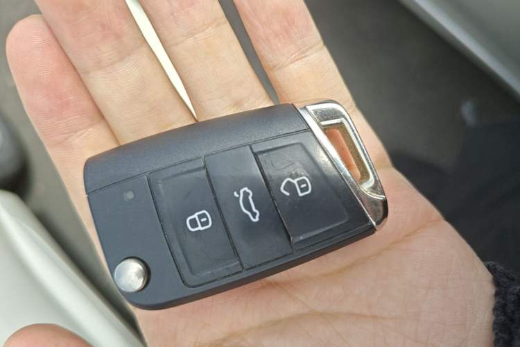 Used Volkswagen Lavida 2019 1.5L Automatic Comfort Edition China VI Standard Vehicle Key