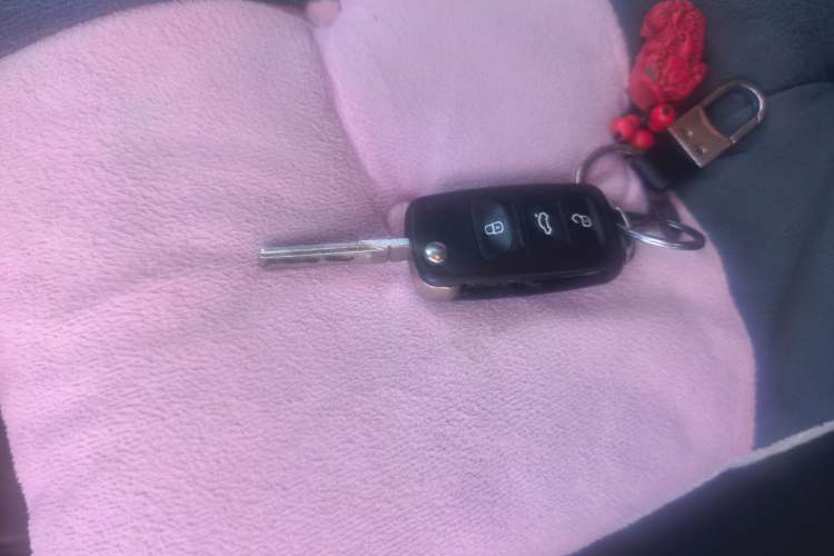 Used Volkswagen Lavida 2019 Lavida Start 1.5L Automatic Trendy Version China VI Standard Vehicle Key