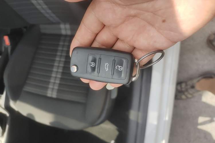 Used Volkswagen Lavida 2019 Lavida Start 1.5L Manual Fashion Edition China VI Standard Vehicle Key