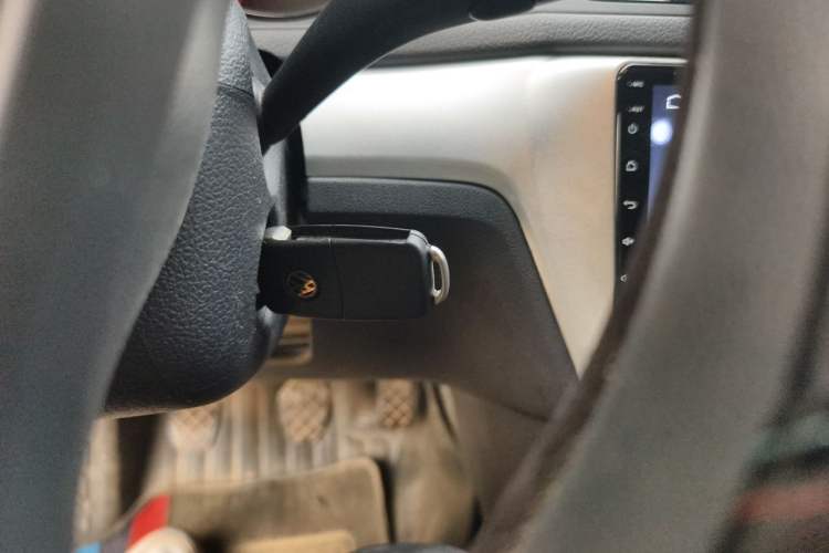Used Volkswagen Lavida 2019 Lavida Start 1.5L Manual Fashion Edition China VI Standard Vehicle Key