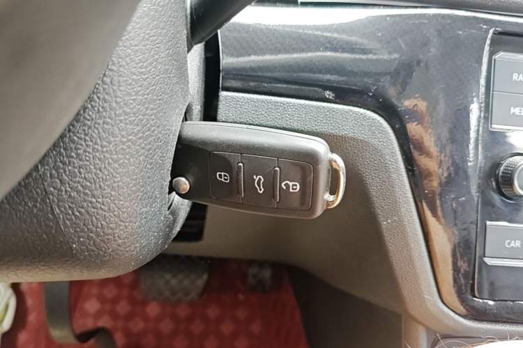 Used Volkswagen Lavida 2019 Lavida Start 1.5L Automatic Trendy Version China VI Standard Vehicle Key