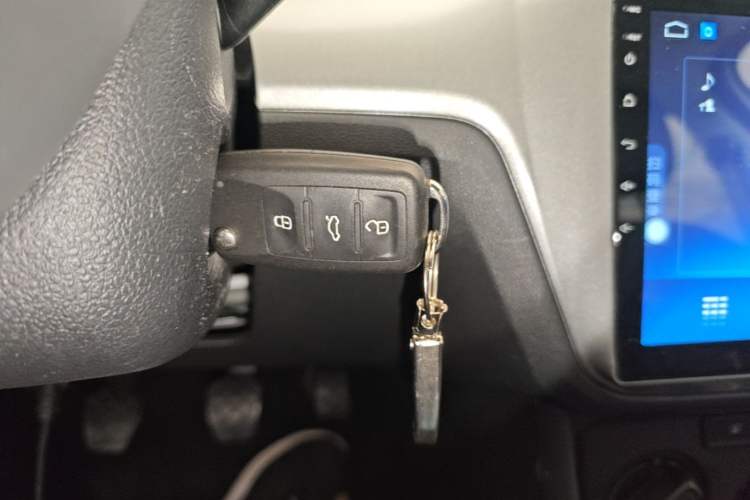 Used Volkswagen Lavida 2019 Lavida Start 1.5L Manual Fashion Edition China VI Standard Vehicle Key