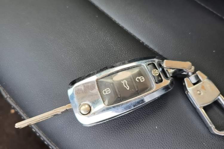 Used Volkswagen Lavida 2019 Lavida Start 1.5L Automatic Trendy Version China VI Standard Vehicle Key