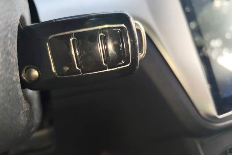 Used Volkswagen Lavida 2019 Lavida Start 1.5L Automatic Trendy Version China VI Standard Vehicle Key
