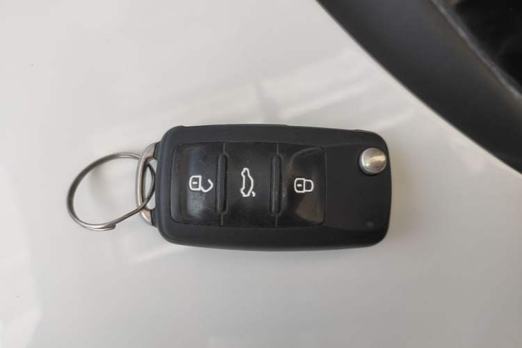 Used Volkswagen Lavida 2019 Lavida Start 1.5L Manual Fashion Edition China VI Standard Vehicle Key
