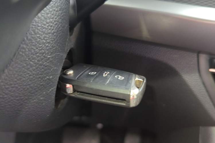 Used Volkswagen Lavida 2019 1.5L Automatic Fashion Edition China VI Vehicle Key