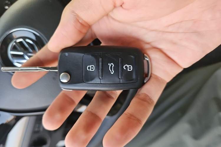 Used Volkswagen Lavida 2019 Lavida Start 1.5L Automatic Trendy Version China VI Standard Vehicle Key