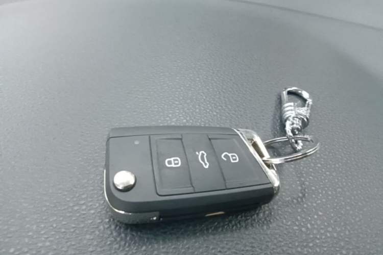 Used Volkswagen Lavida 2019 1.5L Automatic Comfort Edition China VI Standard Vehicle Key